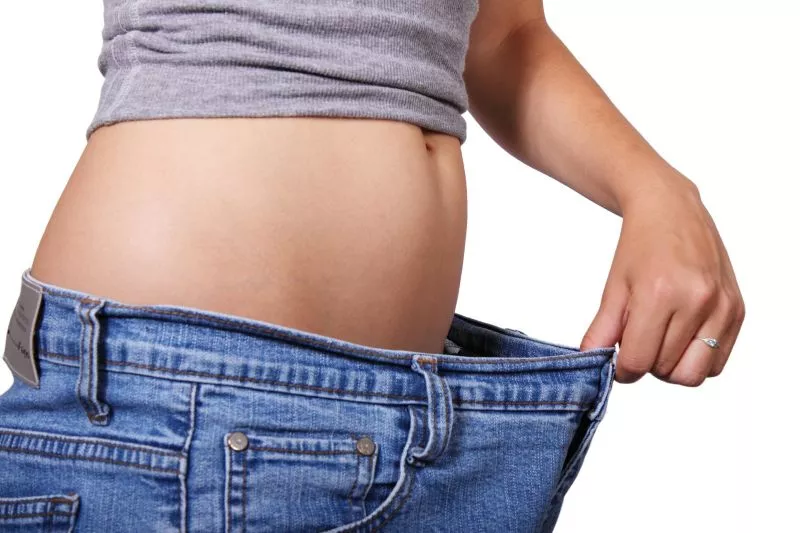 Tips dan Trik Menutupi Perut Buncit