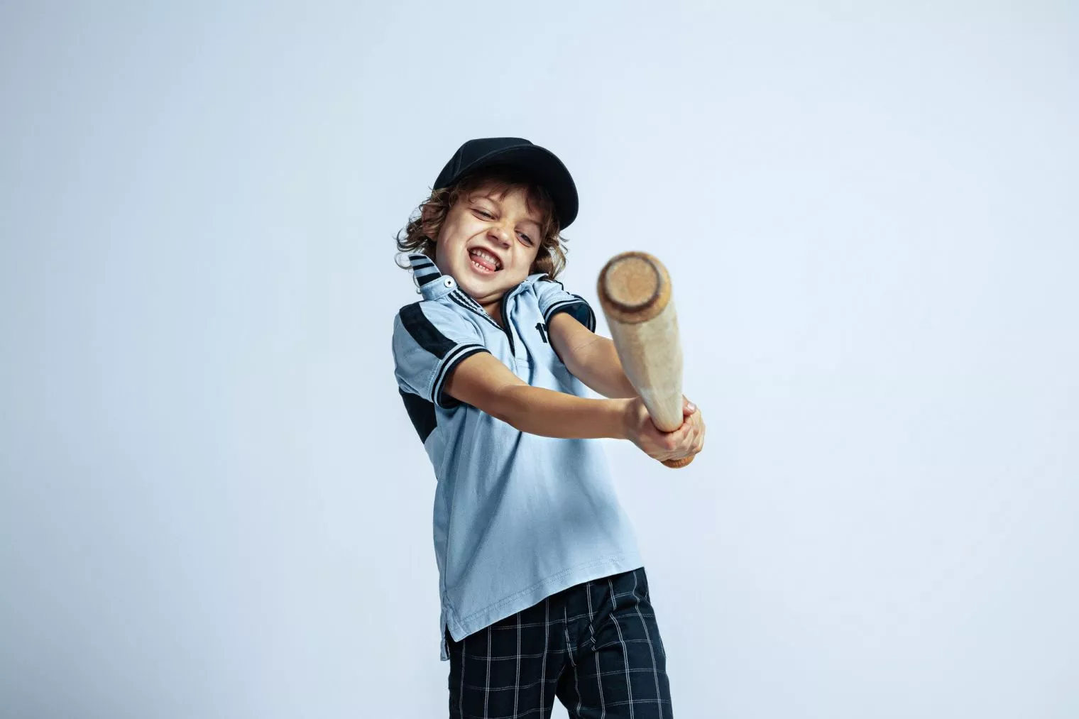 Tips Menghadapi Anak yang Suka Melempar Barang