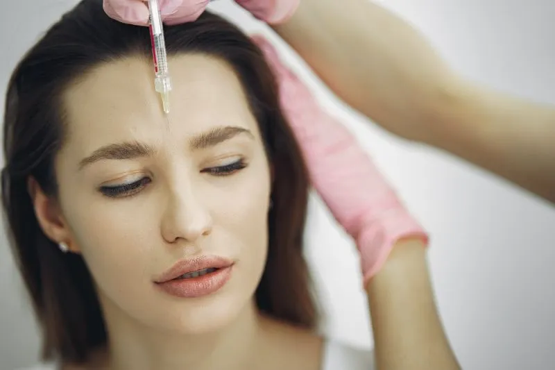 Suntik Botox, Apakah Aman Dilakukan?
