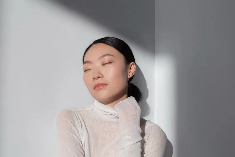 Ini Dia Perbedaan Makeup Minimalist dengan Makeup Natural