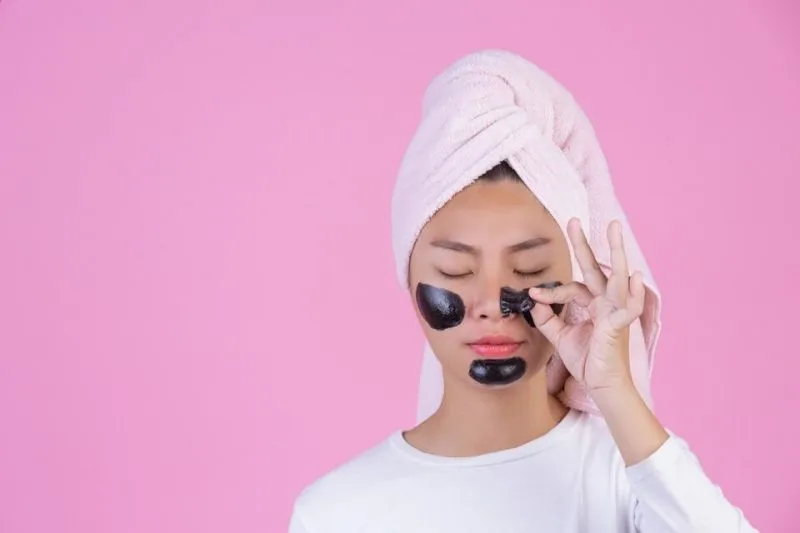 Penyebab, Perbedaan, dan Cara Mengatasi Whitehead dan Blackhead