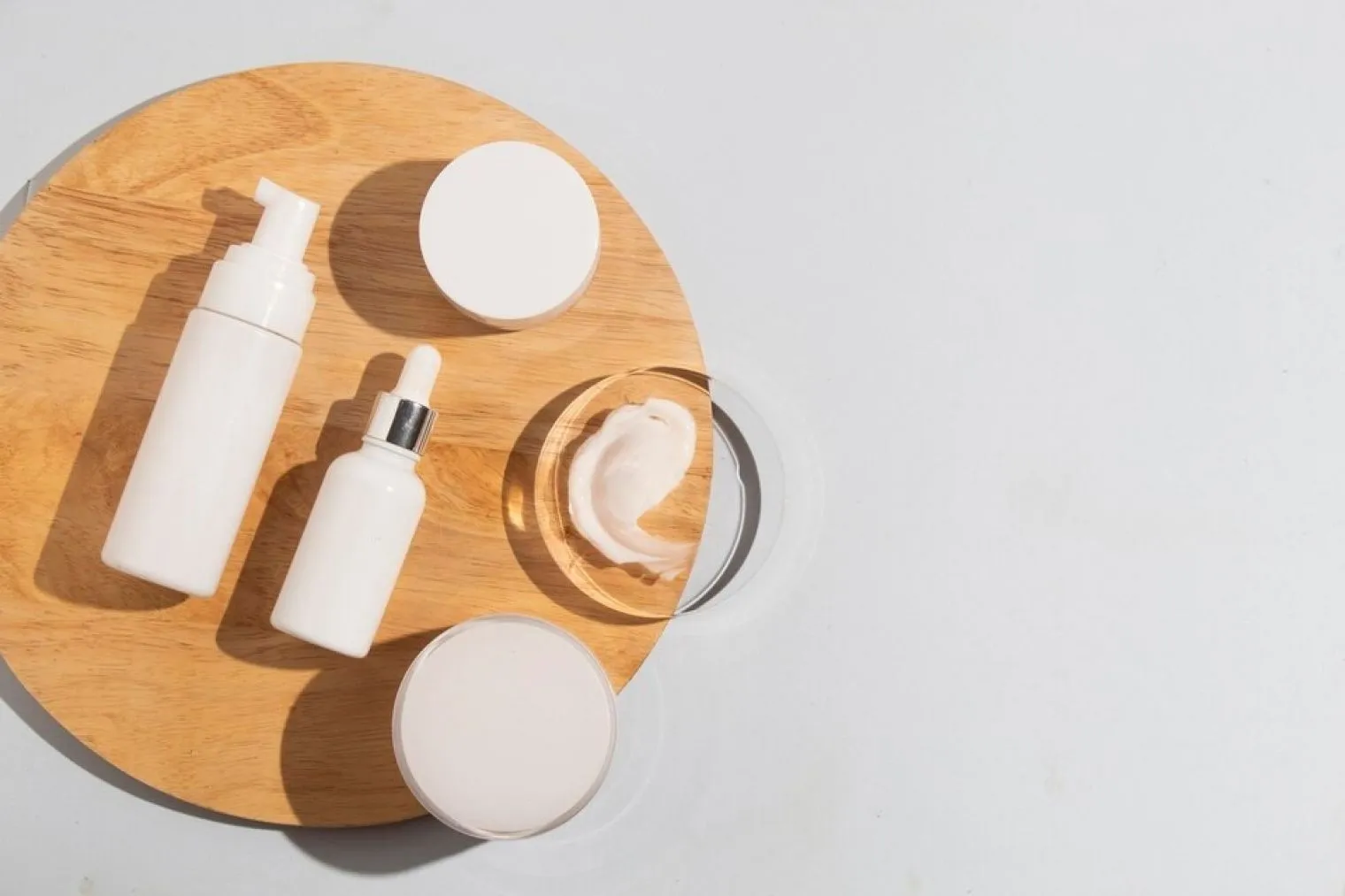 Perbedaan Antara AHA dan BHA dalam Produk Skincare