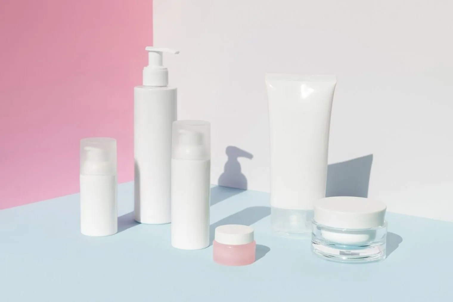 Manfaat dan Kandungan Asam Hialuronat (Hyaluronic Acid) dalam Produk Skincare