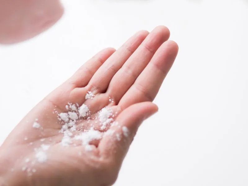 Kenapa Ya Gak Boleh Makeup pake Bedak Bayi?