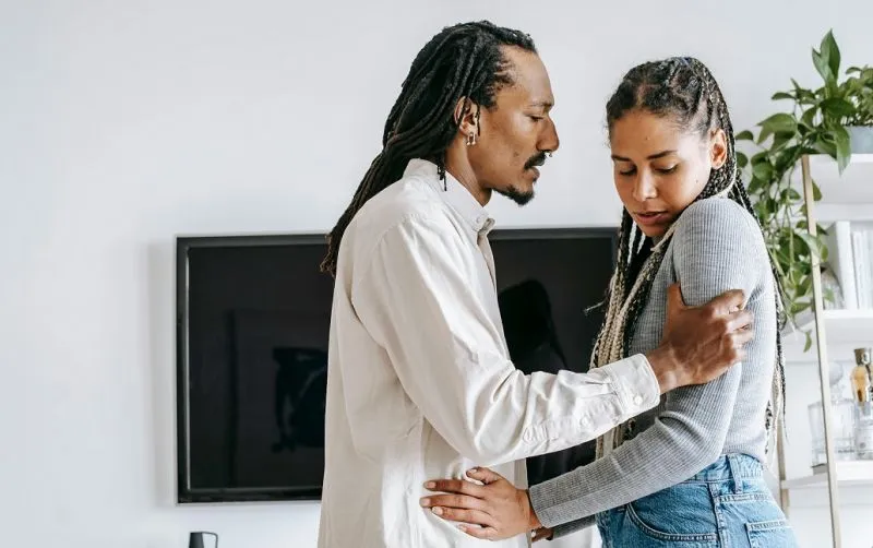 4 Tanda-Tanda Manipulasi dalam Hubungan