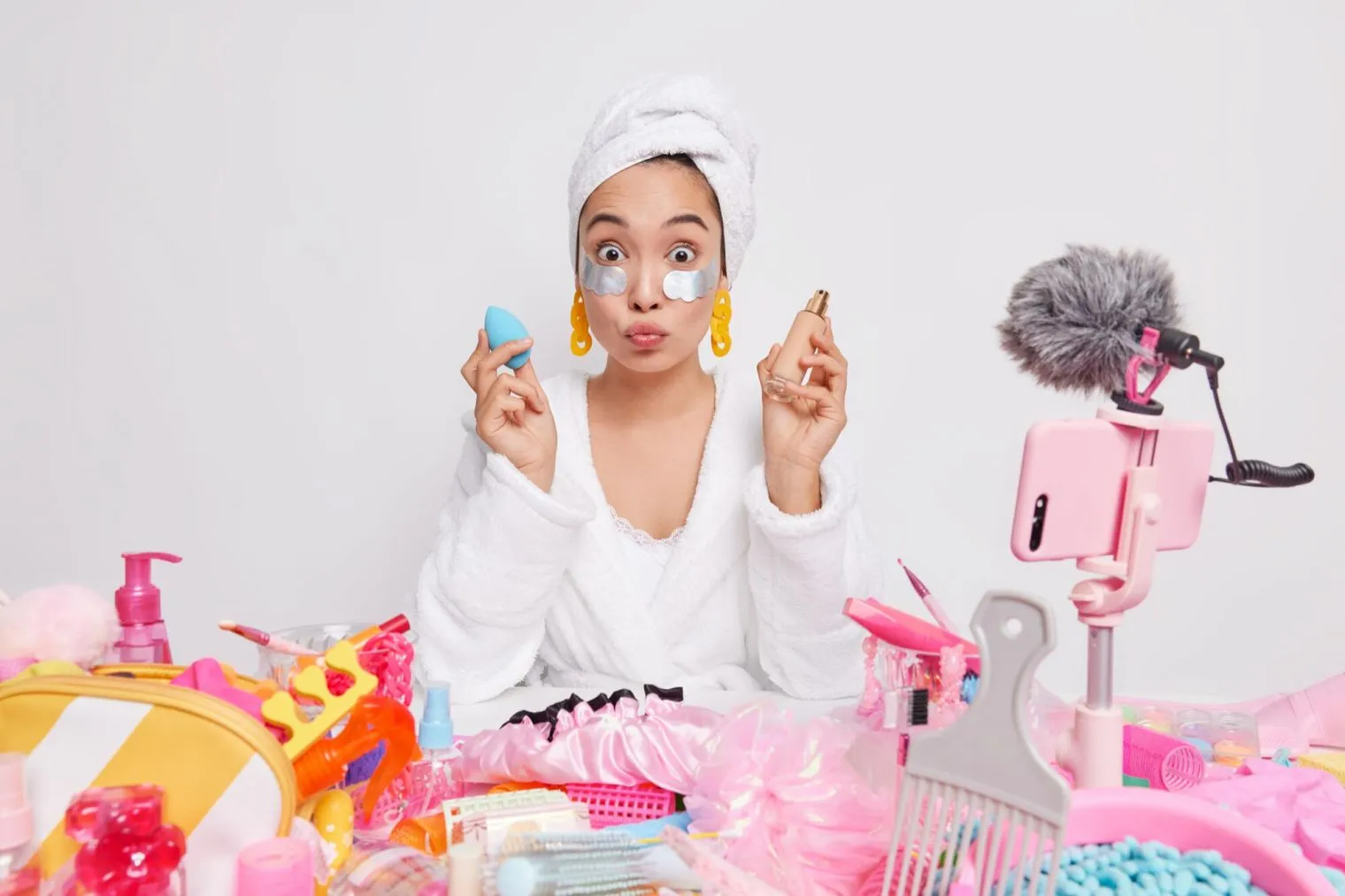 Tips Memakai Makeup saat Menggunakan Acne Patch
