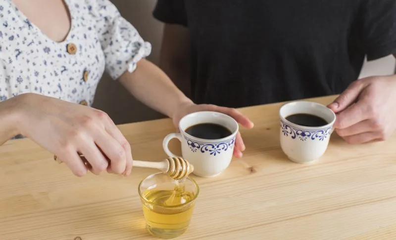 Madu untuk Sembuhkan Batuk: Mitos atau Fakta?