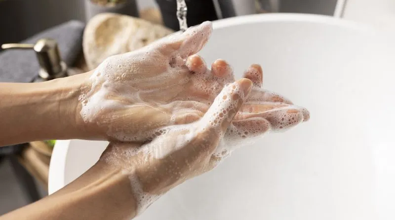 Jaga Kebersihan untuk Cegah Penyakit Bawaan Makanan