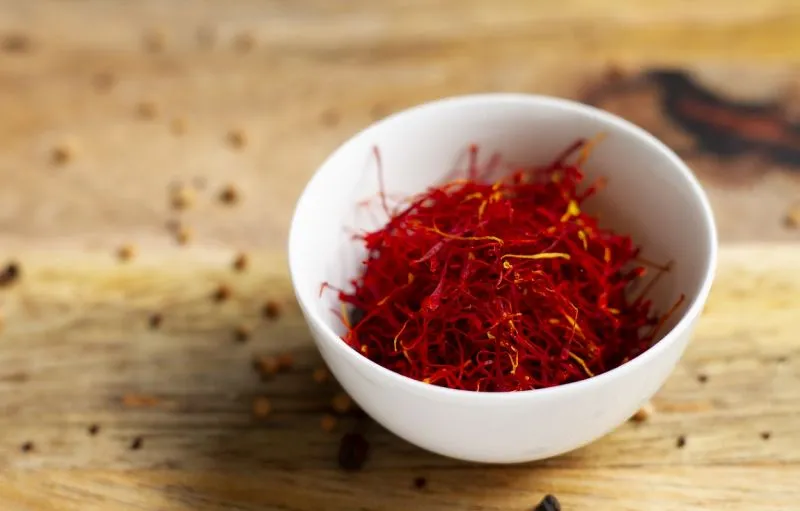 7 Manfaat Kesehatan Bunga Saffron