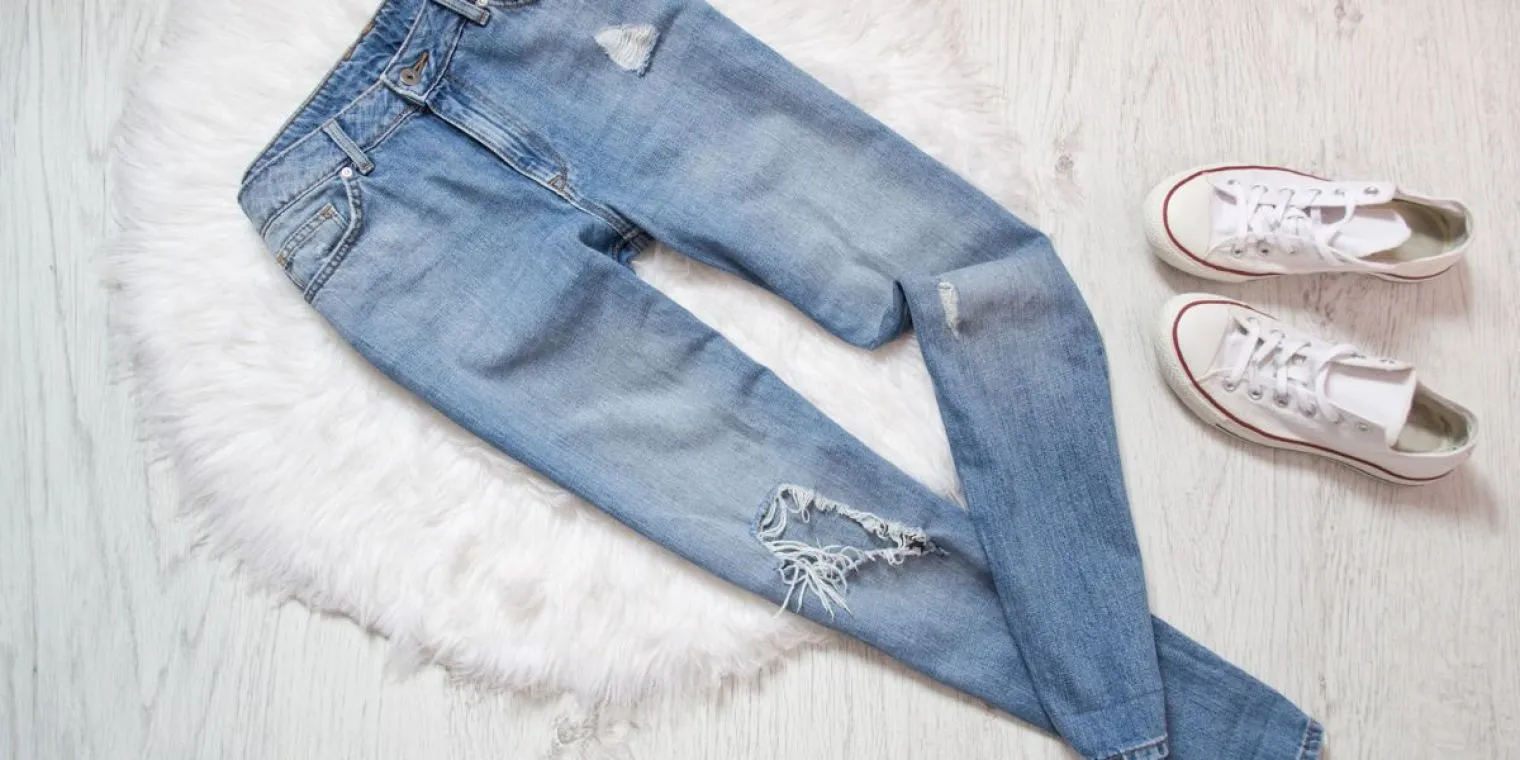 Ripped Jeans: Gaya Kasual Yang Selalu Trendy