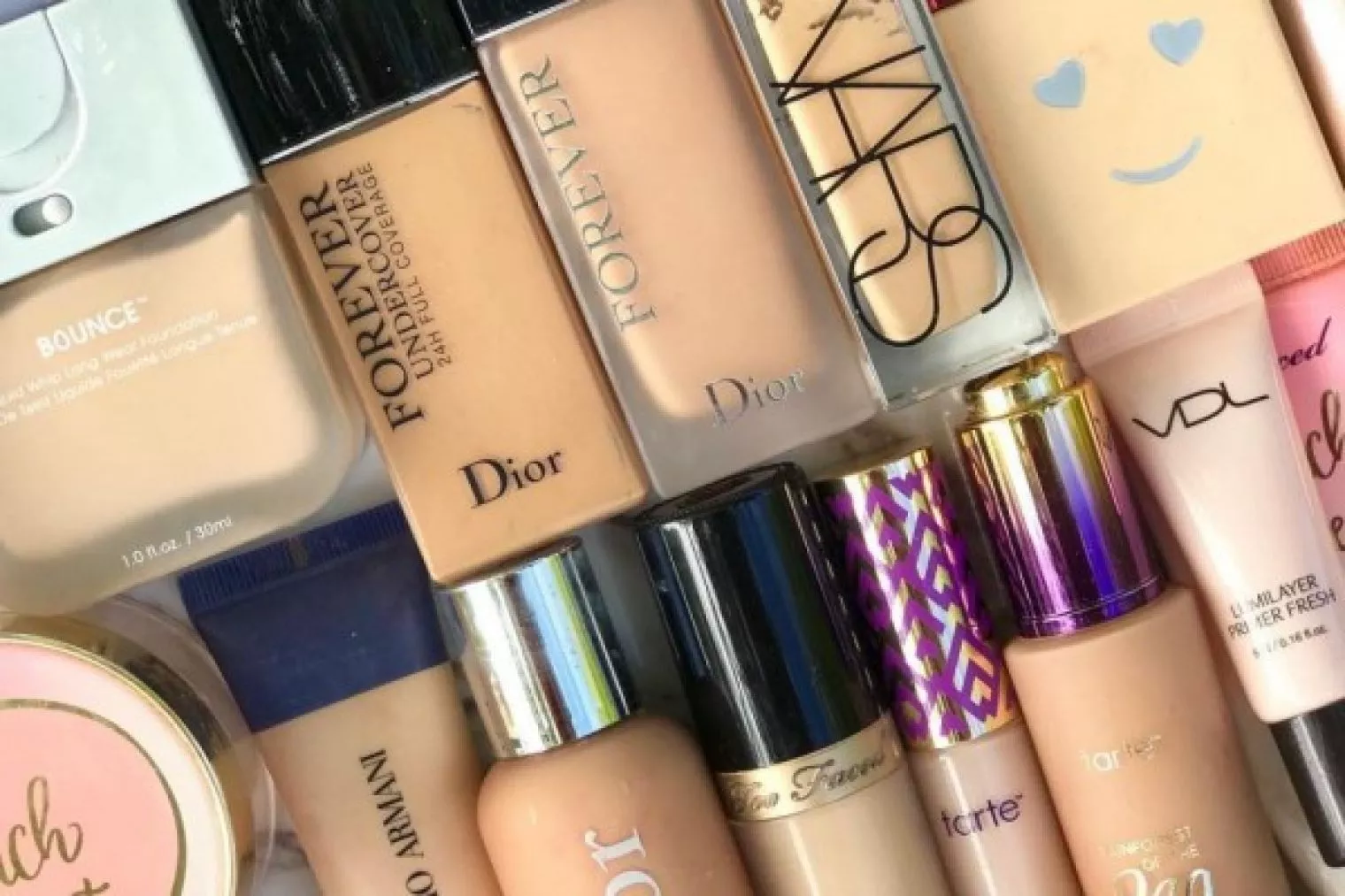 Salah Beli Foundation? Ikuti Trik Berikut Ini untuk Mengatasinya!