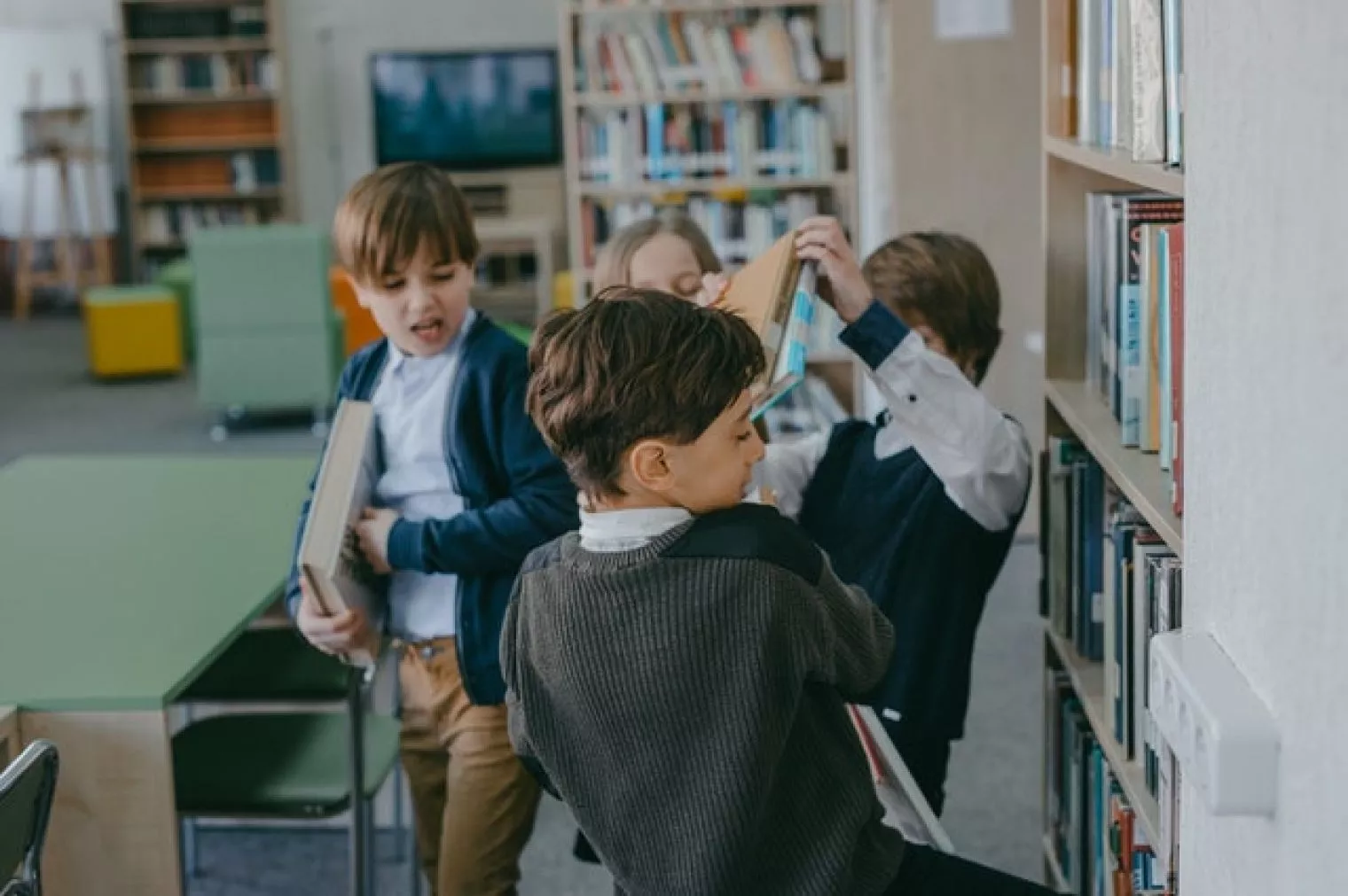 Cara Menghadapi Anak yang Punya Masalah di Sekolah