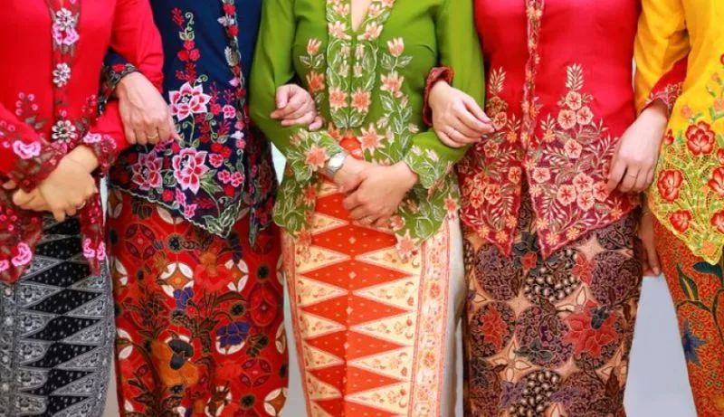 Kenali 5 Macam Jenis Kebaya Ini yuk, Ladies!