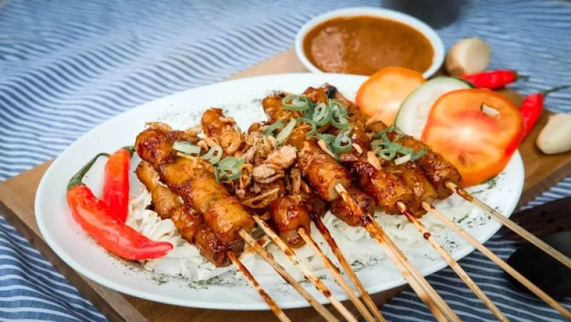 Sate Ayam, Kuliner Lezat dan Populer