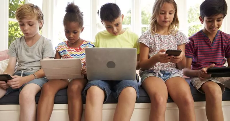 Rekomendasi dan Panduan Screen Time Untuk Anak